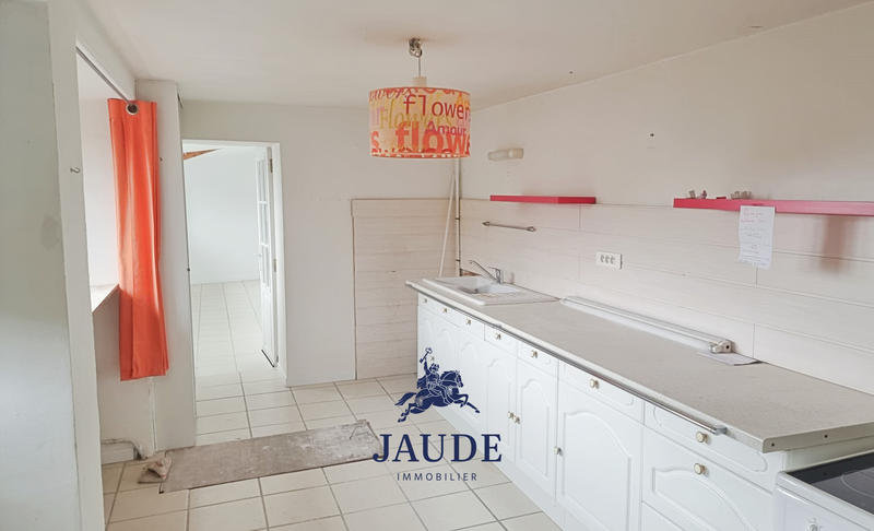 Maison - 80 m² - 5 pièces