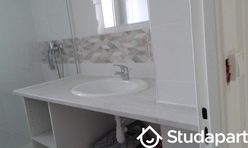 Chambre - 14 m² - 1 pièce