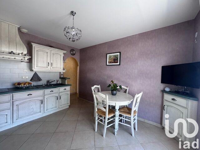 Maison - 205 m² - 7 pièces