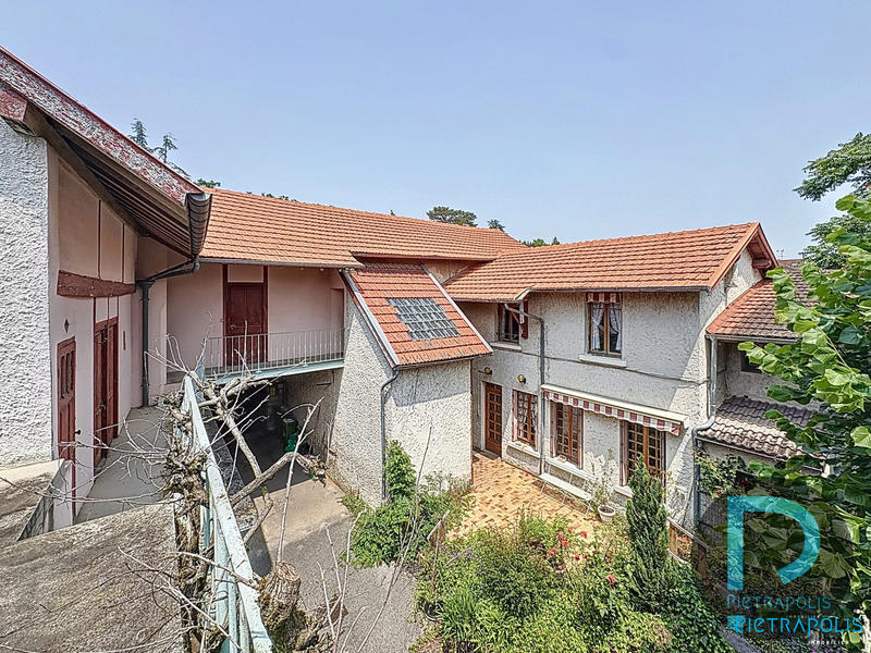 Maison ancienne - 200 m² - 10 pièces