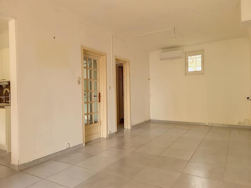 Maison traditionnelle - 88 m² - 4 pièces