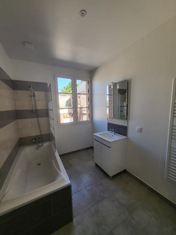 Appartement - 94 m² - 3 pièces