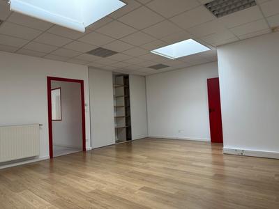 Bureau - 310 m² - 1 pièce