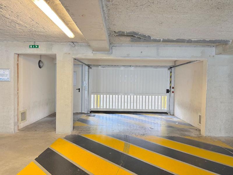 Parking / Garage - 35 m²