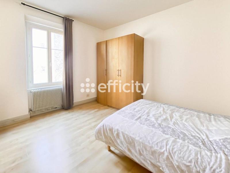 Appartement - 93 m² - 4 pièces