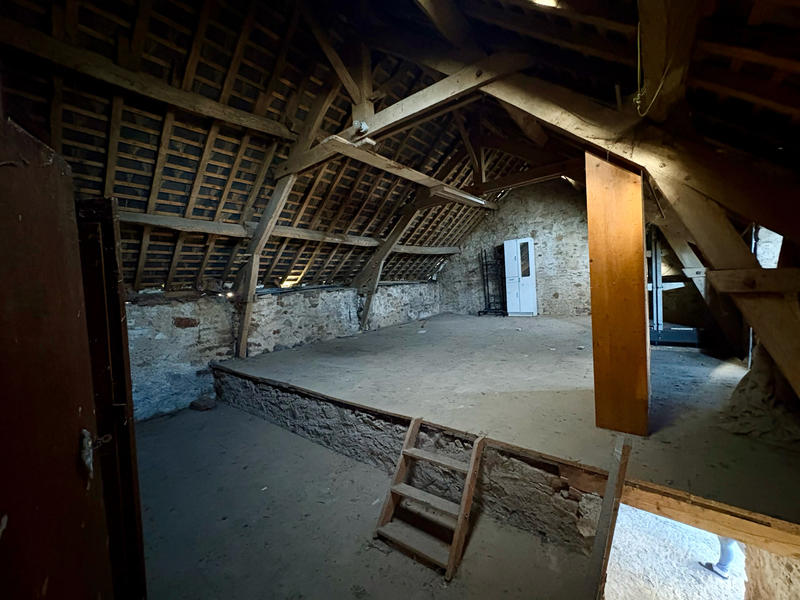 Parking / Garage - 80 m²