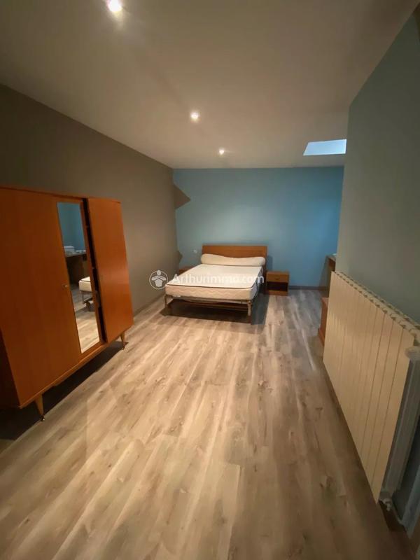 Maison - 217 m² - 7 pièces