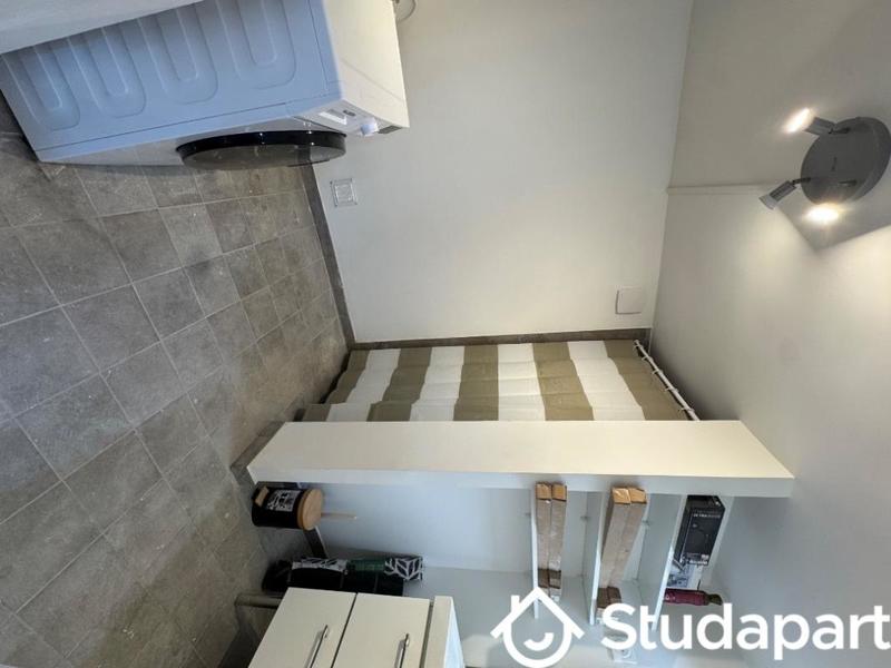 Chambre - 9 m² - 1 pièce