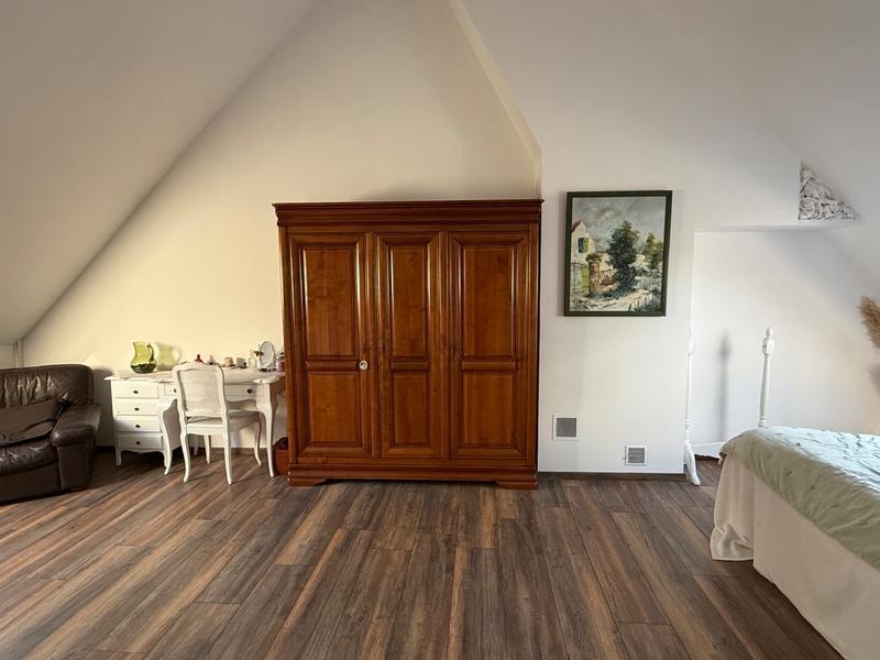 Maison - 200 m² - 8 pièces