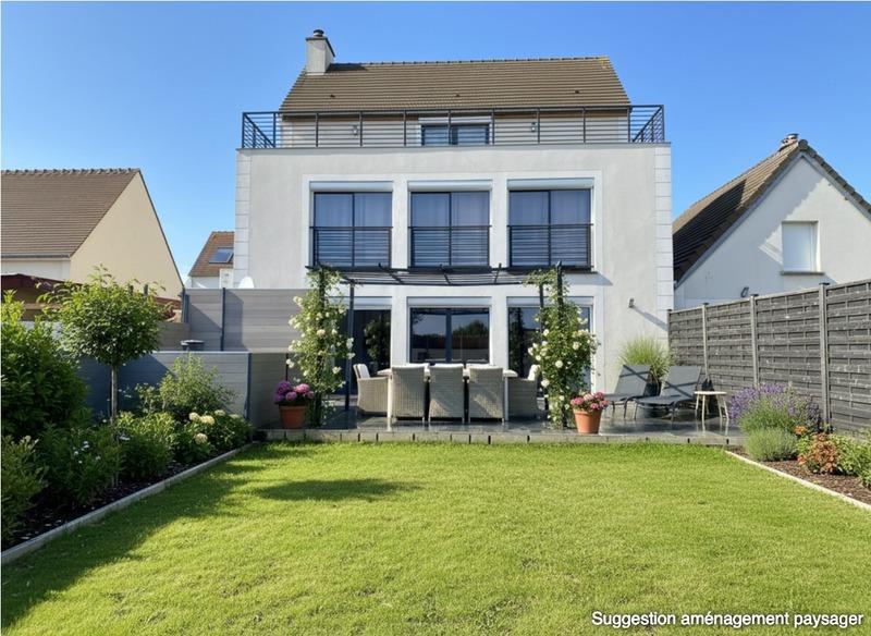 Maison - 225 m² - 8 pièces