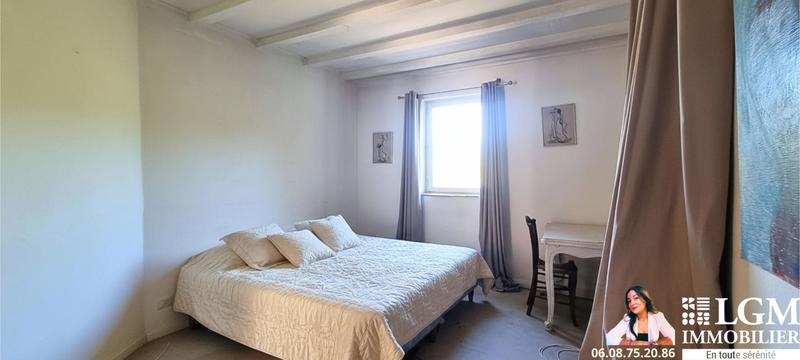 Villa - 300 m² - 8 pièces