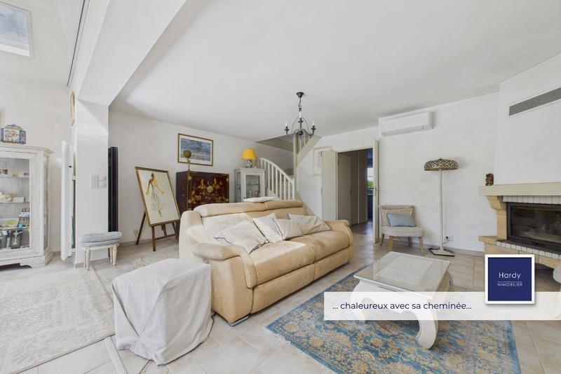 Maison - 128 m² - 7 pièces