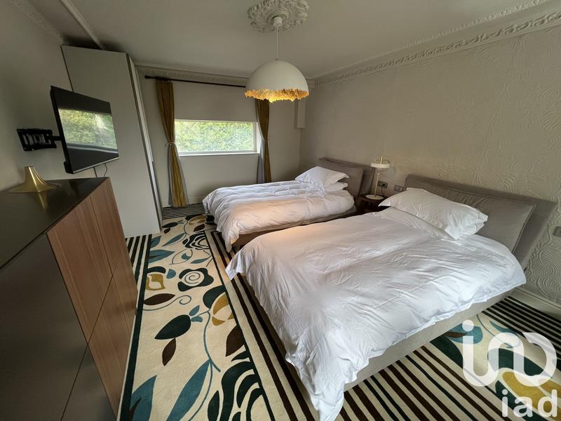 Maison - 670 m² - 20 pièces