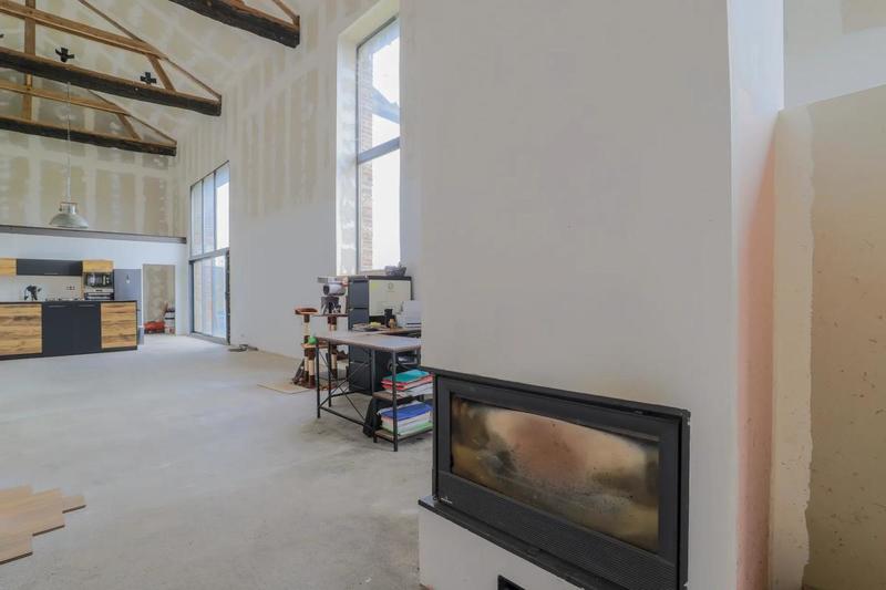 Maison - 250 m² - 7 pièces