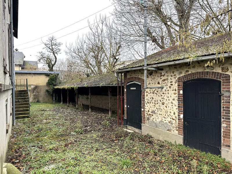 Immeuble - 15 pièces