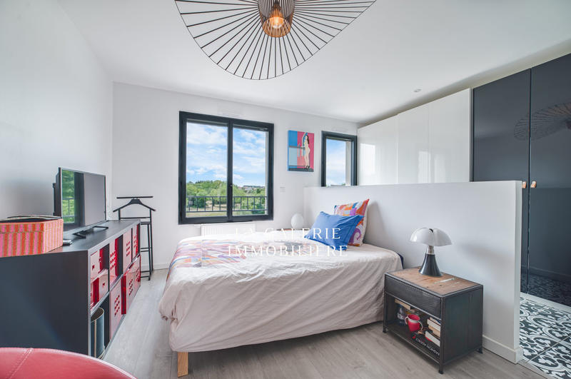 Maison - 167 m² - 6 pièces