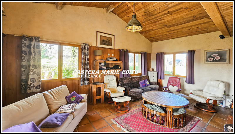 Propriété - 500 m² - 26 pièces