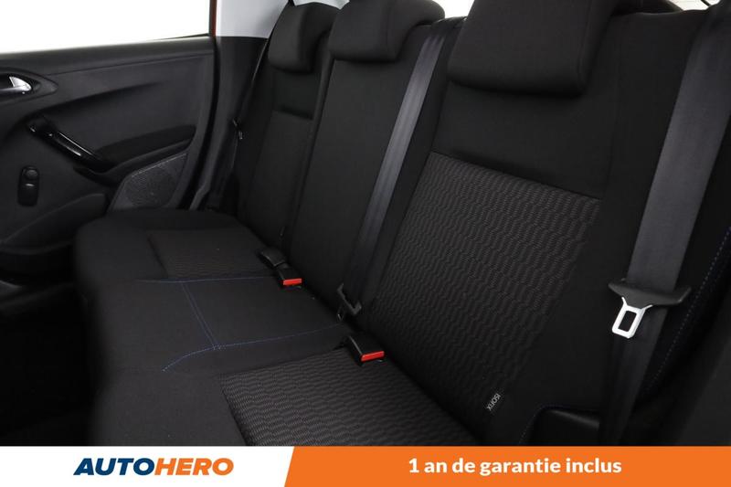 Peugeot 208 1.6 Blue-HDi Style 5p 100 ch