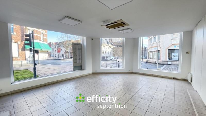 Local commercial - 150 m² - 3 pièces