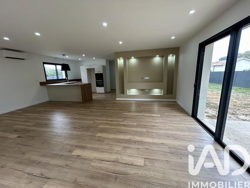 Maison - 110 m² - 4 pièces