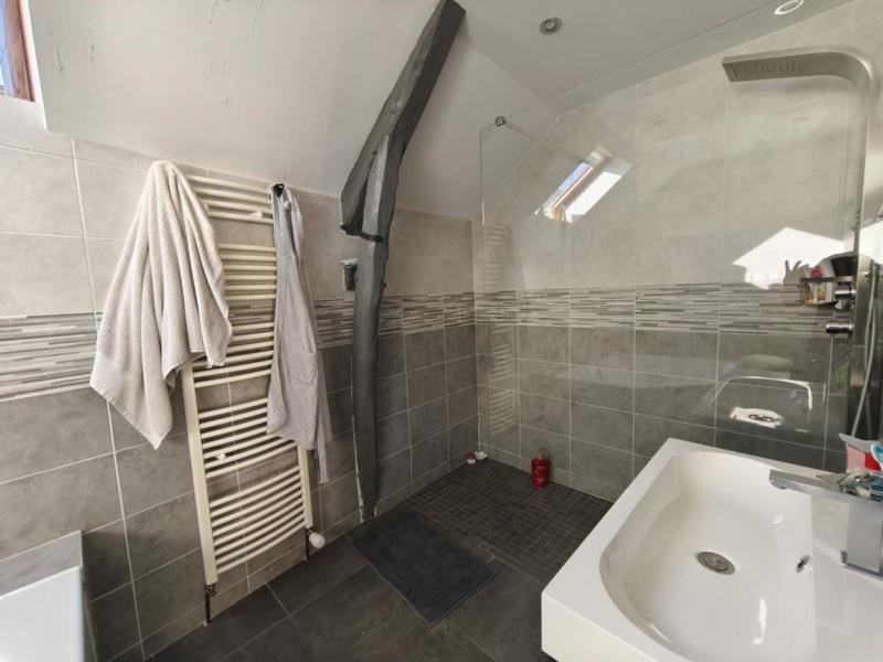 Maison - 150 m² - 10 pièces