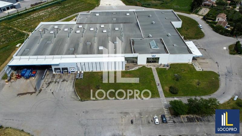 Local d'activité / Entrepôt - 14 880 m²