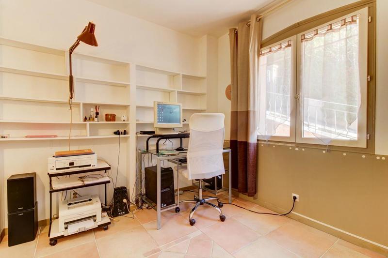 Villa - 180 m² - 6 pièces