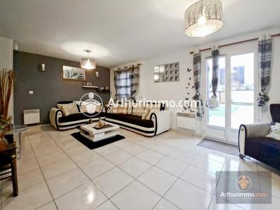 Maison - 96 m² - 5 pièces