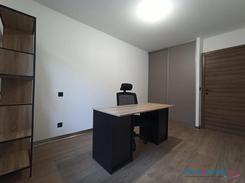 Maison contemporaine - 182 m² - 6 pièces