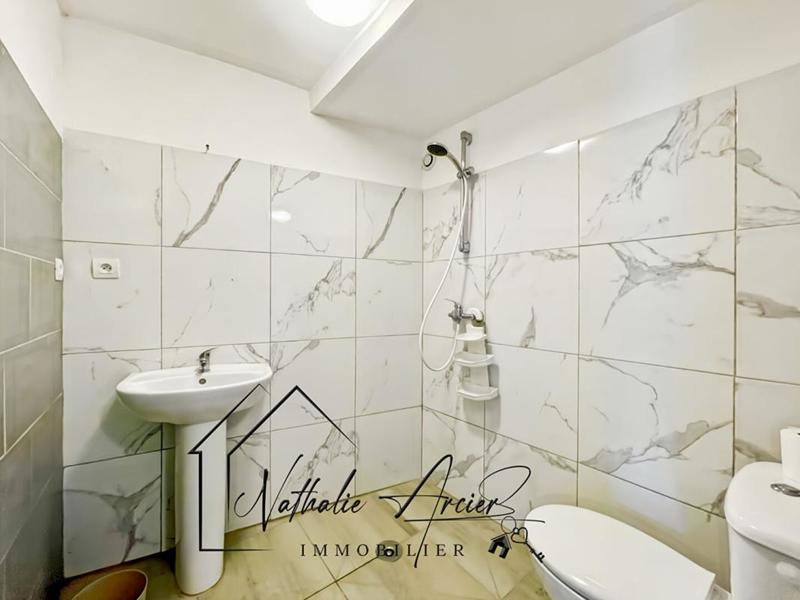 Maison - 92 m² - 5 pièces