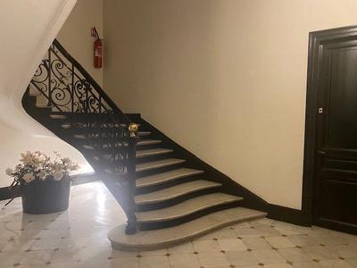 Appartement - 140 m² - 4 pièces