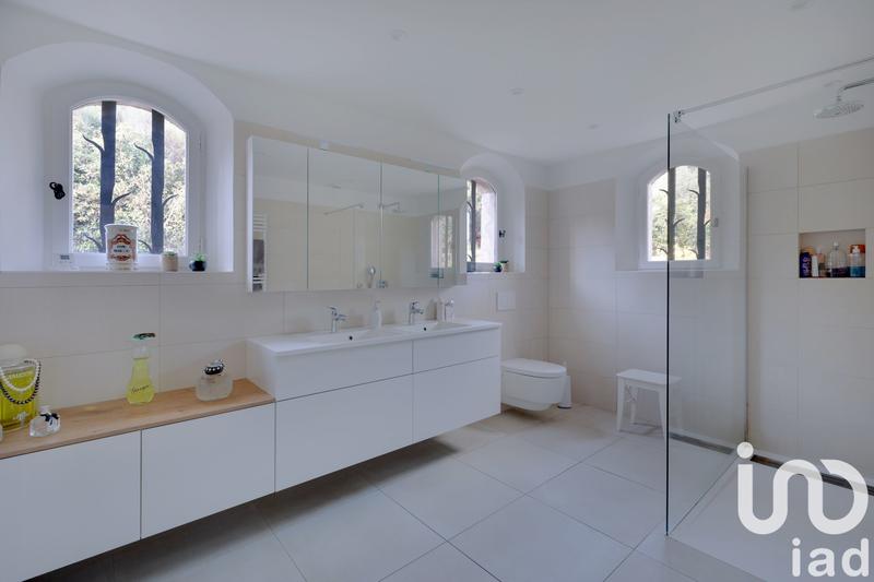 Maison - 187 m² - 6 pièces