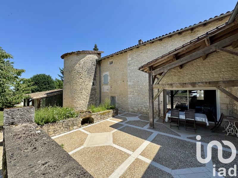 Maison - 360 m² - 19 pièces