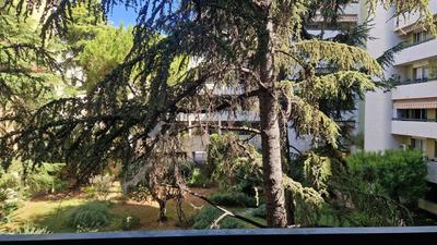 Appartement - 88 m² - 5 pièces