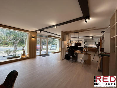 Local commercial - 84 m²