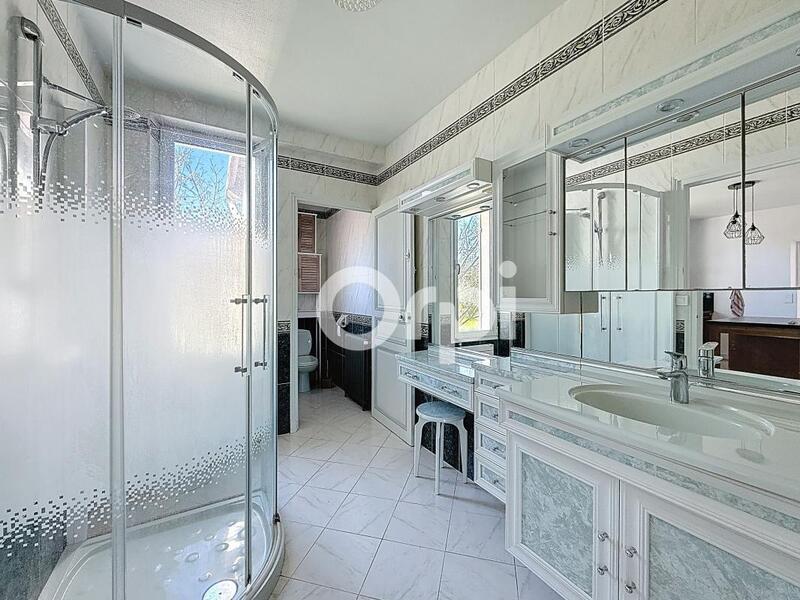 Maison - 110 m² - 4 pièces