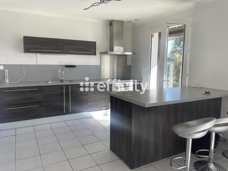 Pavillon - 150 m² - 6 pièces