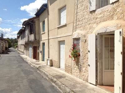 Maison traditionnelle - 81 m² - 11 pièces