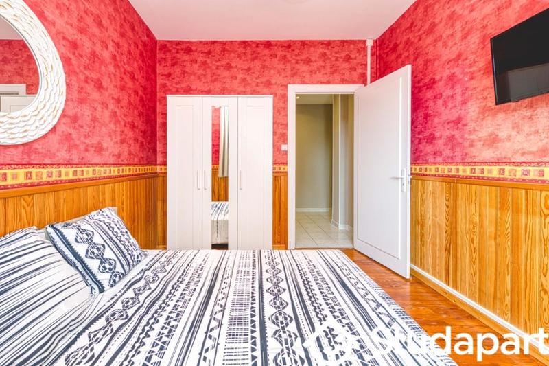 Chambre - 11 m² - 1 pièce