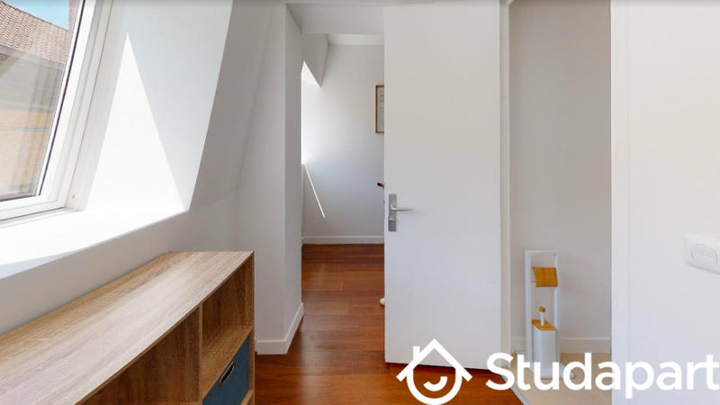 Chambre - 10 m² - 1 pièce