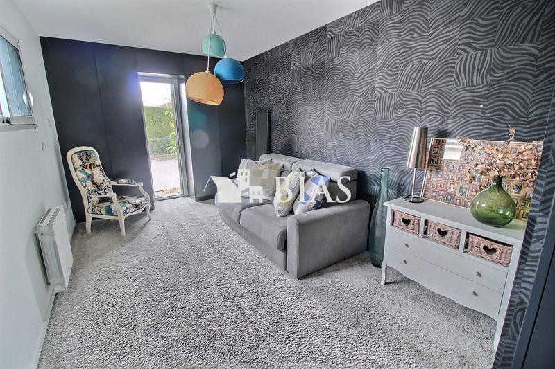 Maison contemporaine - 186 m² - 6 pièces