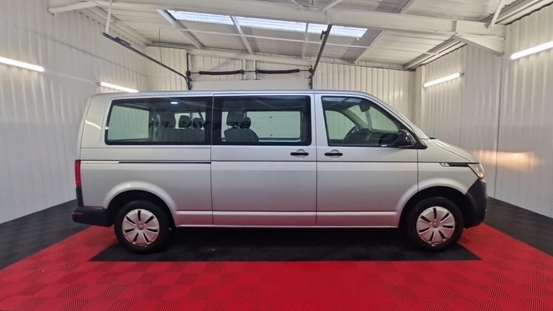 Volkswagen Transporter 2.0 TDi 110 L2h1 Business