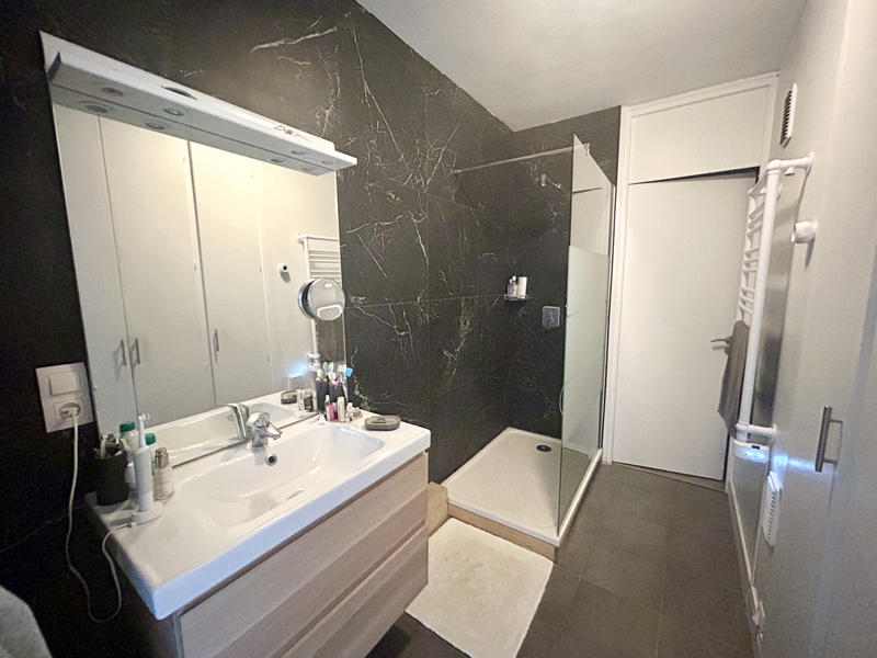 Appartement - 99 m² - 4 pièces