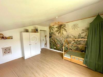 Maison - 159 m² - 6 pièces