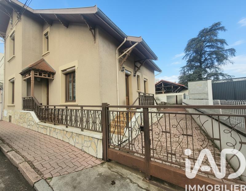 Maison - 138 m² - 6 pièces