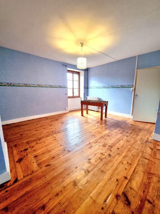 Demeure - 359 m² - 11 pièces