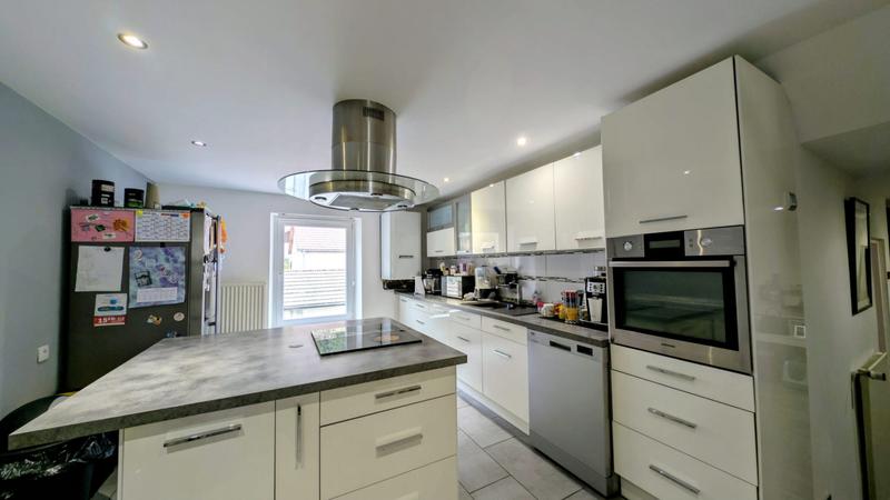 Appartement - 88 m² - 4 pièces