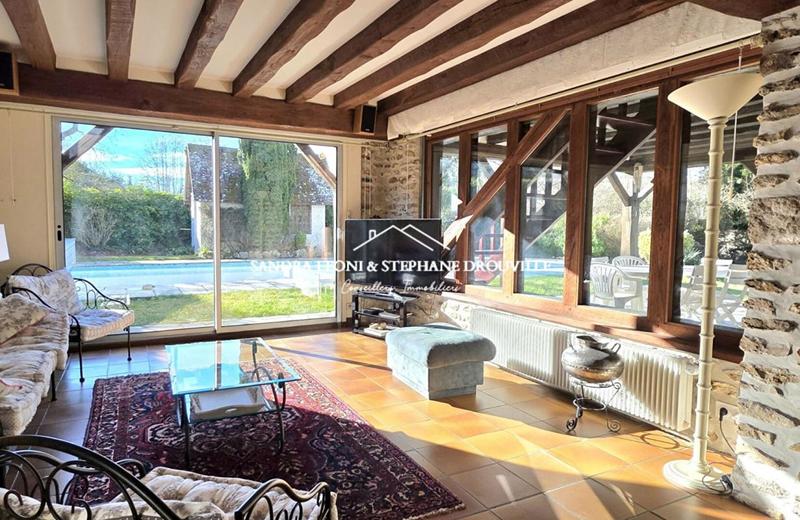 Maison - 195 m² - 7 pièces