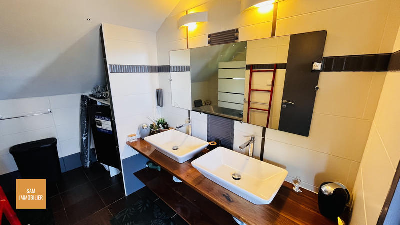 Villa - 153 m² - 6 pièces