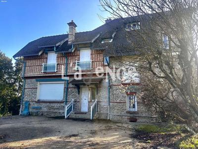 Maison - 350 m² - 12 pièces